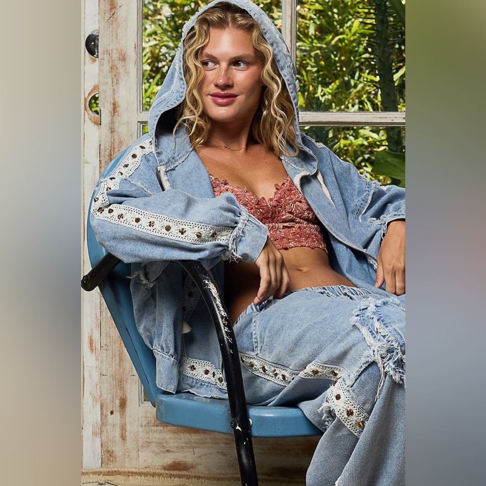 P52 POL Denim Jacket with Lace Details - Picture 2 of 6